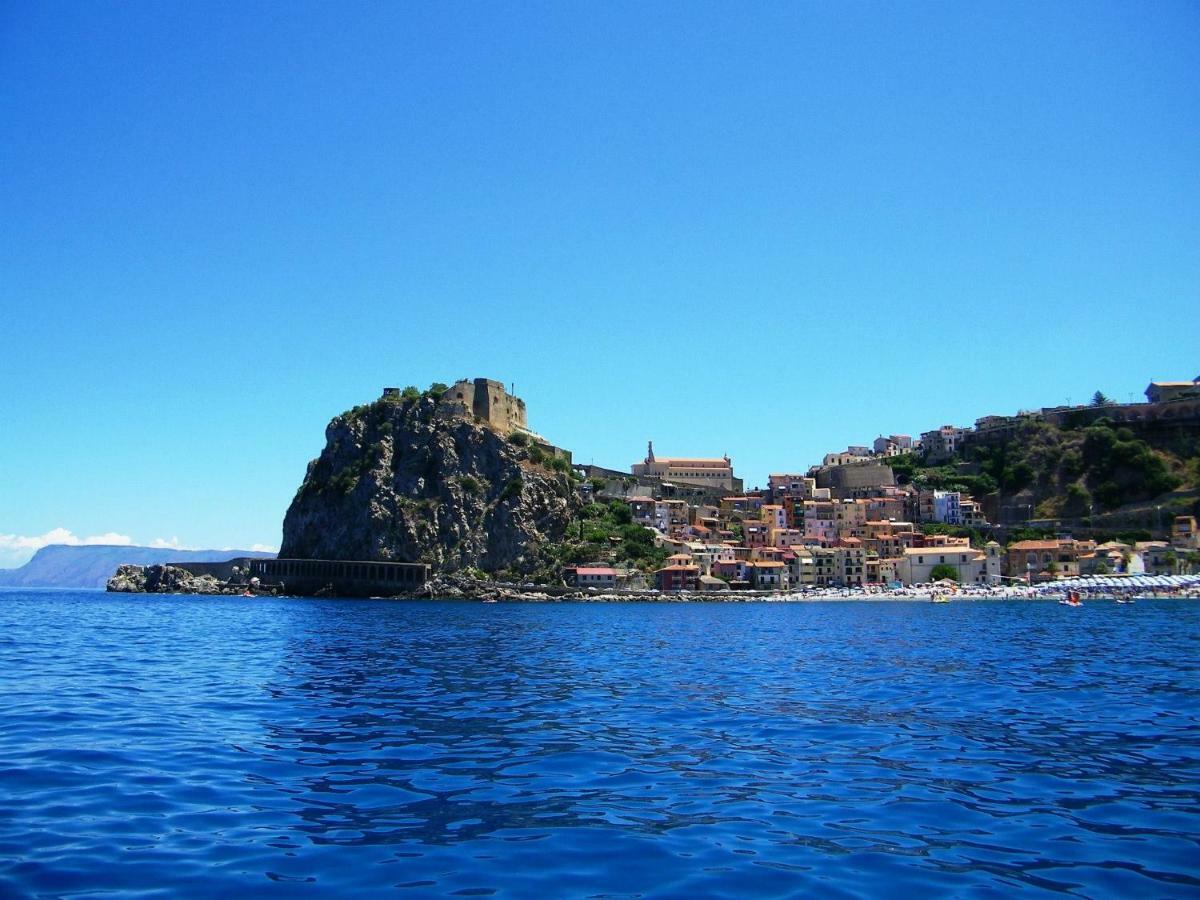 Alley 8 Scilla Εξωτερικό φωτογραφία