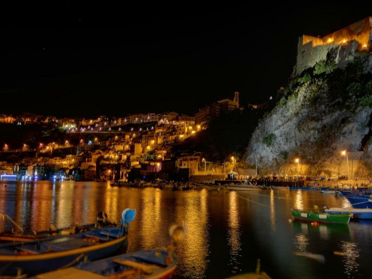 Alley 8 Scilla Εξωτερικό φωτογραφία