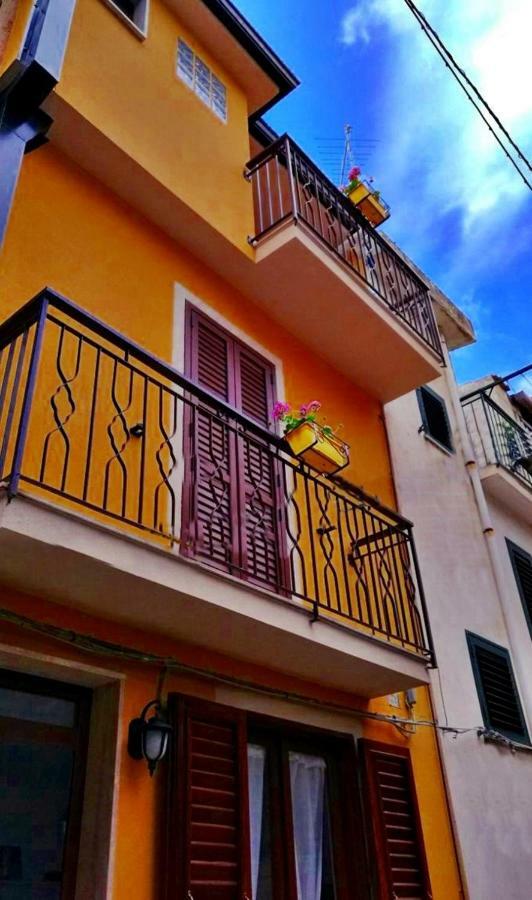 Alley 8 Scilla Εξωτερικό φωτογραφία